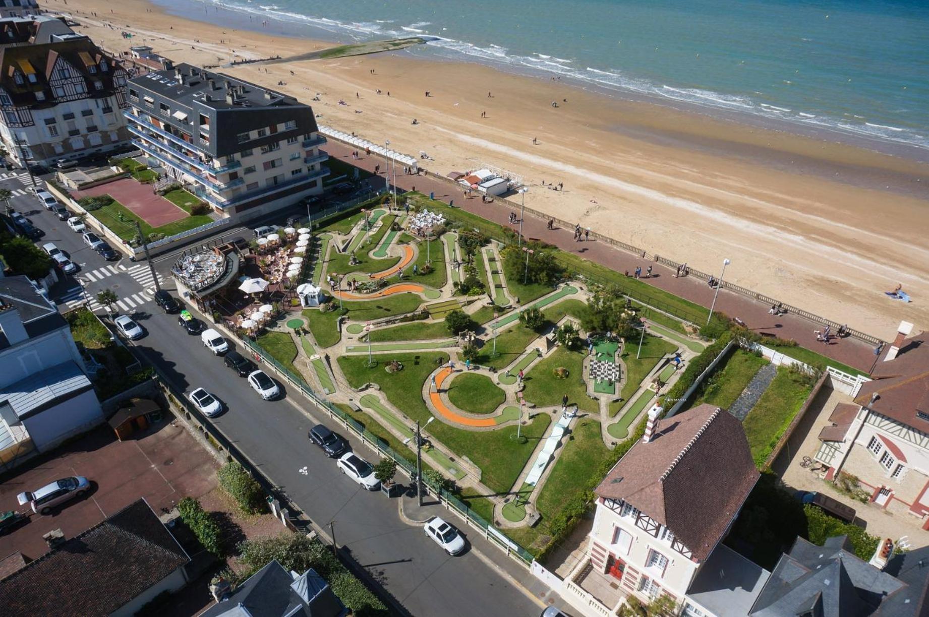Le Cottage De La Plage - 2Ch, 2 Sdb - Terrasse - Deco De Charme - 500M Plage Cabourg Buitenkant foto